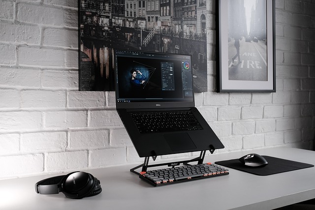 1771907803698107.jpg laptop-6332543_640.jpg